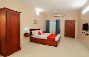Hotel Isha Residency