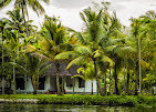 Palmgrove Lake Resort