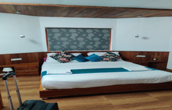 L&G Riverview Haven, Vallakadavu, Gavi