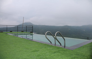 SUN N LAKE VIEW RESORT