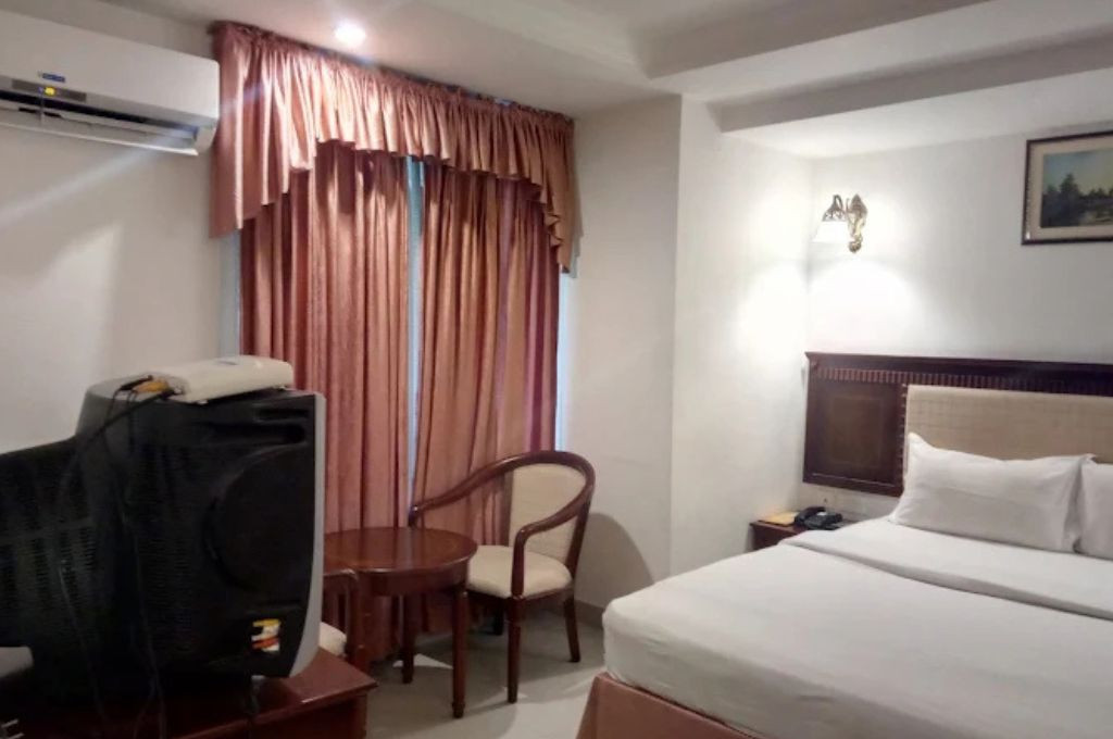 HOTEL DIWAN'S COURT KOCHI