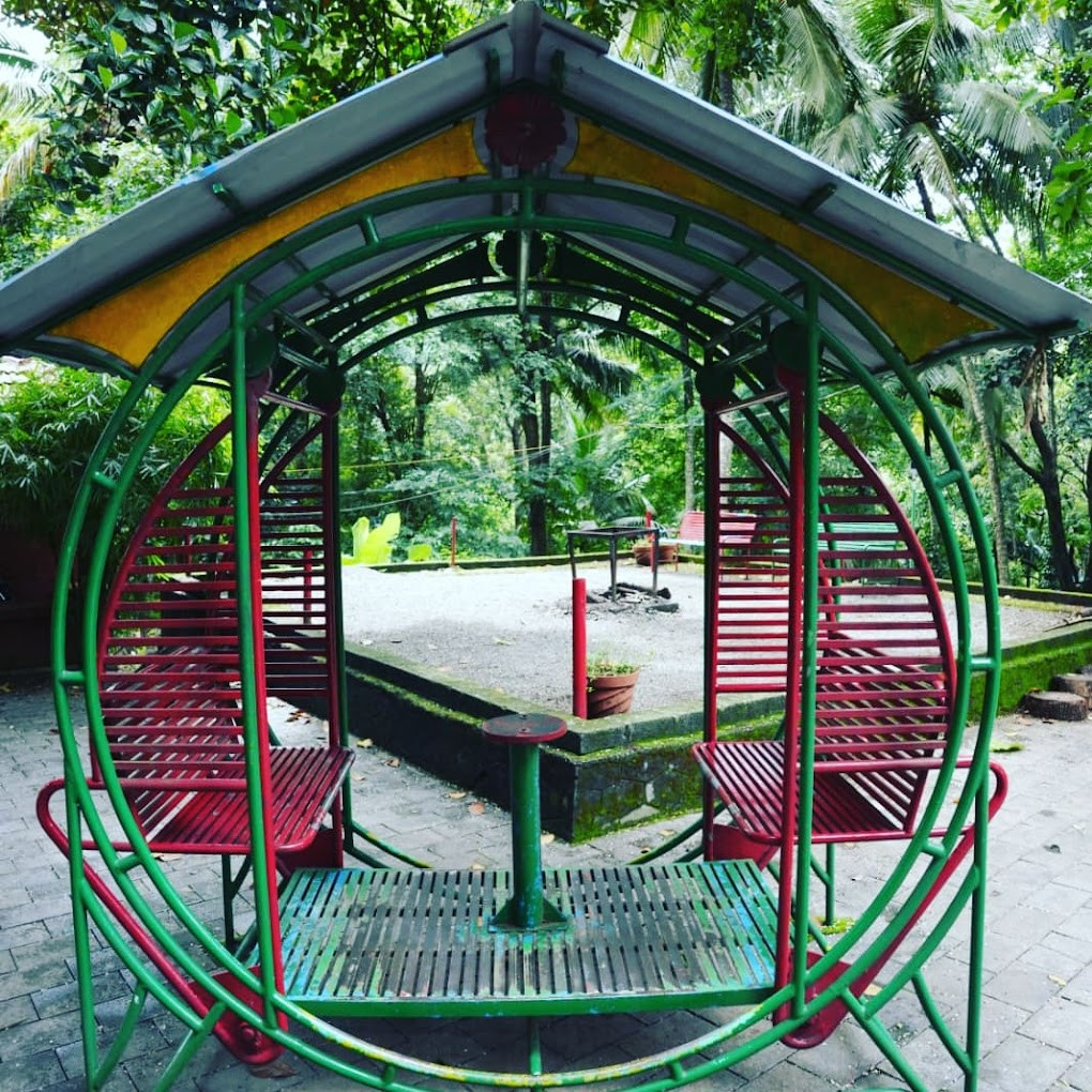 Treetop Resort,