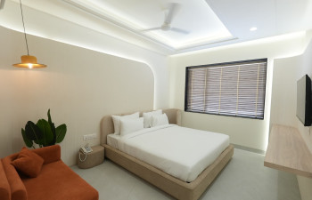 Elinor Hotel