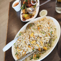 Le Sapphire Hotel & Restaurant