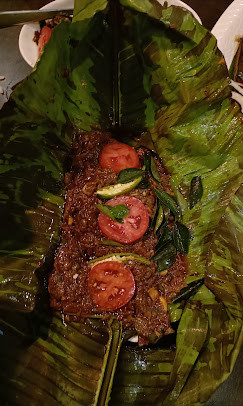 Le Sapphire Hotel & Restaurant