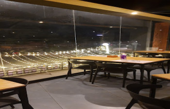 SMOKEY'S RESTAURANT